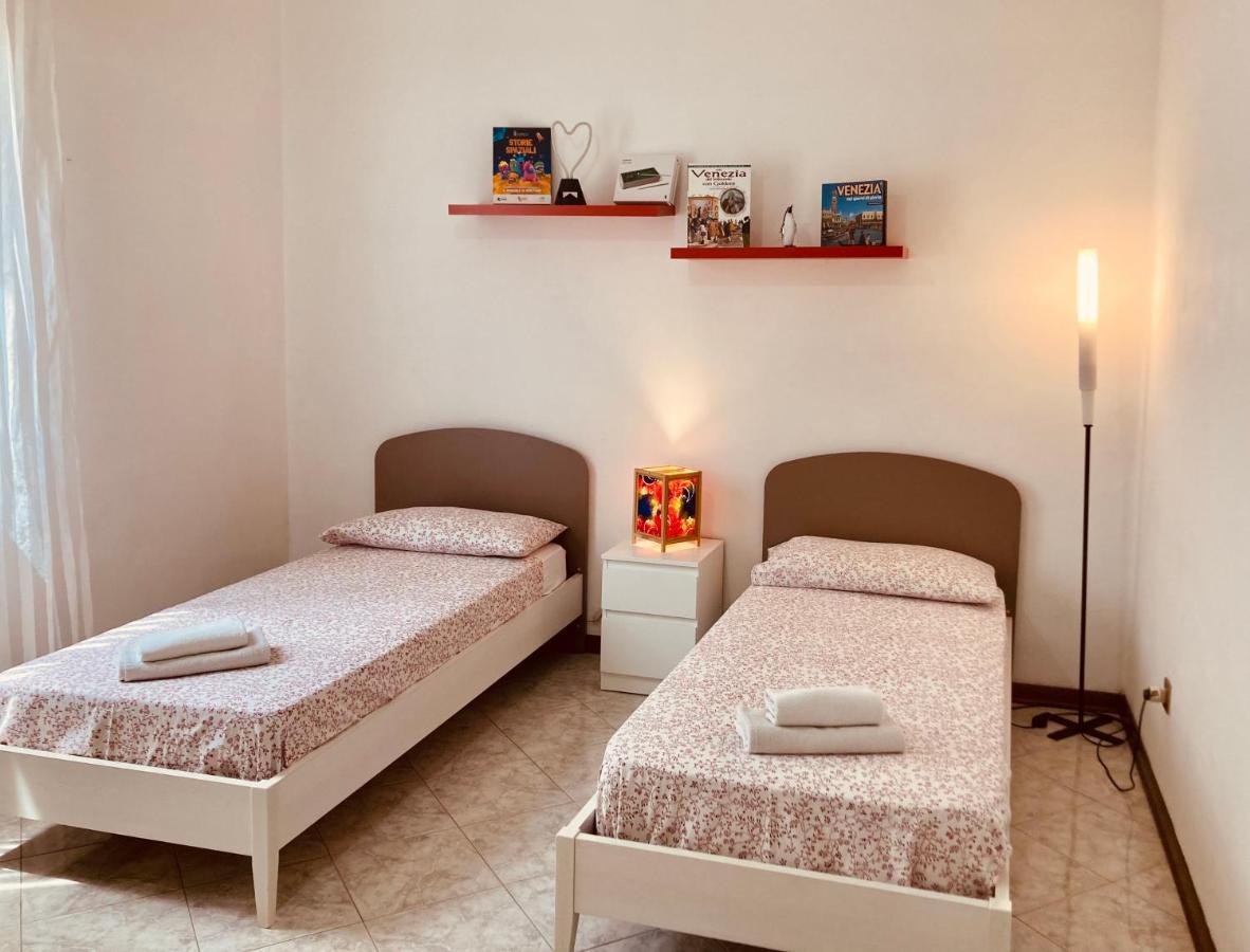 Appartement Ai Do Fradei à Mestre Extérieur photo